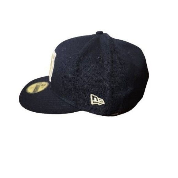 New Era Notre Dame Fighting Irish Navy blue hat‎ 59fifty fitted Men's Size 7 7/8 - Picture 2 of 8